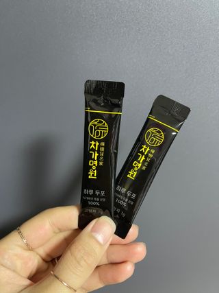 차가명원 차가버섯 프리미엄 추출분말 10일분(20포) — 4.5점을 준 리뷰어가 2022년 6월 올린 사용 사진