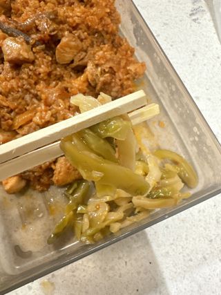 루시델리 야미하우스 홍콩 스파이시 프리미엄 짜사이 무침 500g — 5점을 준 리뷰어가 2024년 8월 올린 사용 사진