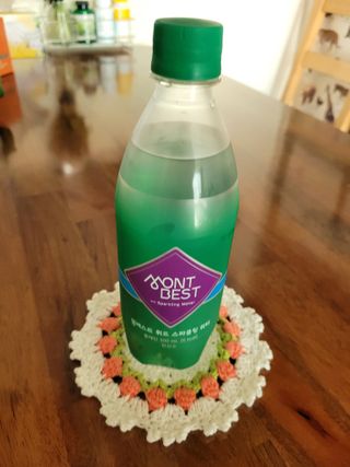 몽베스트 Montbest with Sparkling water Plain 20병 — 4점을 준 리뷰어가 2021년 11월 올린 사용 사진
