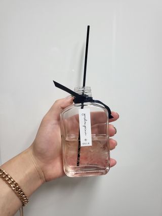 디어포레스트 쁘띠 플라워 디퓨저 시리즈 — 5점을 준 리뷰어가 2022년 12월 올린 사용 사진