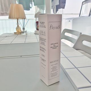 플레라디 에델바이스 오일 밸런싱 토너 — 4.5점을 준 리뷰어가 2021년 4월 올린 사용 사진
