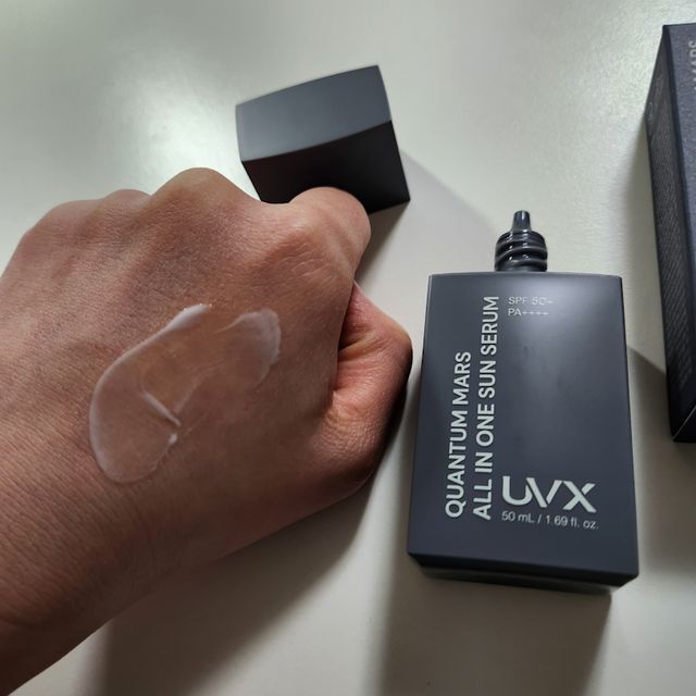 UVX 퀀텀 마스 올인원 선세럼 리뷰 사진