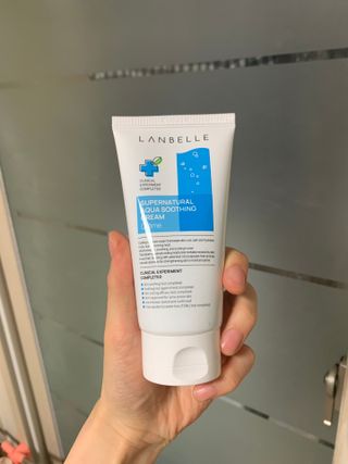 랑벨 수퍼내츄럴 아쿠아 수딩 크림 100ml — 5점을 준 리뷰어가 2022년 4월 올린 사용 사진