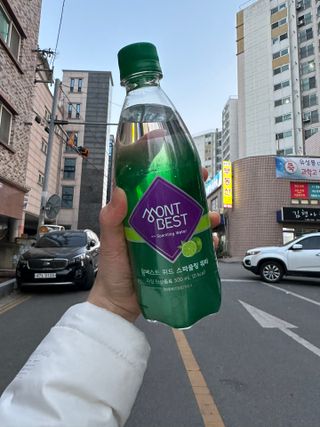 몽베스트 Montbest with Sparkling water Lime20병 — 5점을 준 리뷰어가 2023년 3월 올린 사용 사진