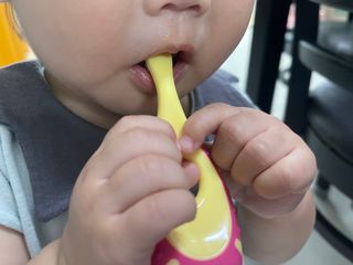 닥터데디스 안심무불소 베이비치약 60g + 여행용 미니 치약 15g — 5점을 준 리뷰어가 2022년 7월 올린 사용 사진