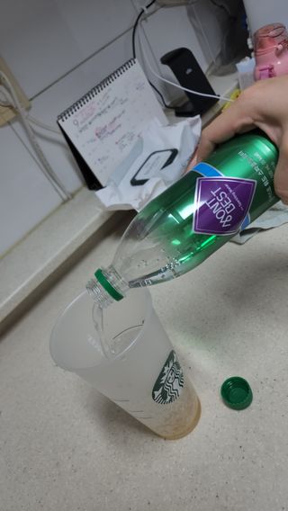 몽베스트 Montbest with Sparkling water Plain 20병 — 5점을 준 리뷰어가 2022년 9월 올린 사용 사진