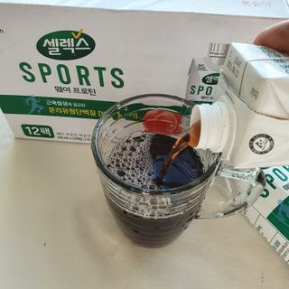 셀렉스스포츠 셀렉스 스포츠 웨이 프로틴 복숭아_ 330ml x 12팩 — 5점을 준 리뷰어가 2021년 3월 올린 사용 사진