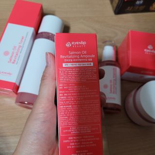 아이앤립 / EYENLIP 아이앤립 연어오일 리바이탈라이징 토너+앰플+크림 3종 세트 — 5점을 준 리뷰어가 2021년 5월 올린 사용 사진