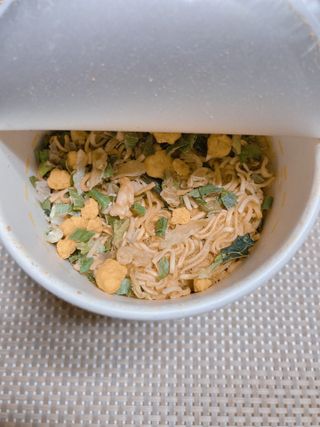 NISSIN 닛신 컵누들  4종 - 씨푸드오리지날, 씨푸드 스파이시, 씨푸드 커리, 씨푸드 XO소스 — 5점을 준 리뷰어가 2021년 12월 올린 사용 사진