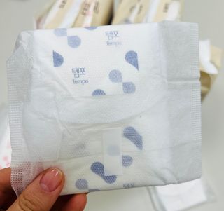 N[템포] 템포 패드 내추럴 순면 생리대 SET(중형 슬림 + 대형 + 라이너) — 5점을 준 리뷰어가 2024년 2월 올린 사용 사진