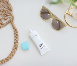리더스코스메틱 리더스 카밍 바이오틱스 선 에센스 SPF 50+ PA++++ — 5점을 준 리뷰어가 2022년 6월 올린 사용 사진