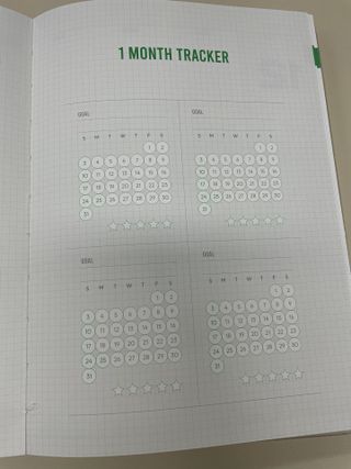 리훈 2024다이어리 아이라이크 모눈다이어리 — 5점을 준 리뷰어가 2023년 9월 올린 사용 사진