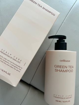 프리마인 더이상 뻣뻣하고 효과없는 탈모샴푸는 NO. 근본부터 케어하는 셀베이스 그린티샴푸(500ml) — 5점을 준 리뷰어가 2023년 5월 올린 사용 사진