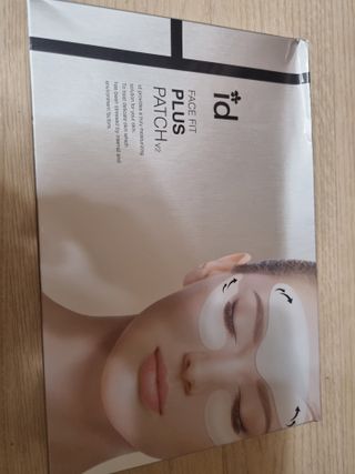 아이디플라코스메틱 아이디 페이스핏 플러스 패치 v2 — 5점을 준 리뷰어가 2021년 4월 올린 사용 사진