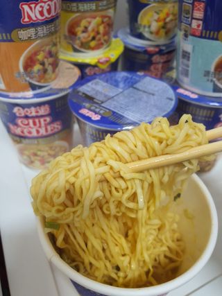NISSIN 닛신 컵누들  4종 - 씨푸드오리지날, 씨푸드 스파이시, 씨푸드 커리, 씨푸드 XO소스 — 5점을 준 리뷰어가 2023년 1월 올린 사용 사진