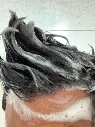 비어멕 독일맥주효모 천연탈모샴푸 — 5점을 준 리뷰어가 2021년 1월 올린 사용 사진