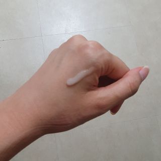 더마포레스트 모이스처라이징 아쿠아크림 / 수분크림 히알루론산 펩타이드 보습 미백 주름개선 — 4.5점을 준 리뷰어가 2021년 6월 올린 사용 사진