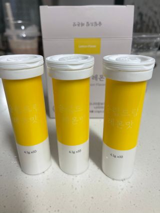 [슬림드랍 레몬맛] 건기식 다이어트 보조제 겸 비타민 — 4점을 준 리뷰어가 2022년 1월 올린 사용 사진