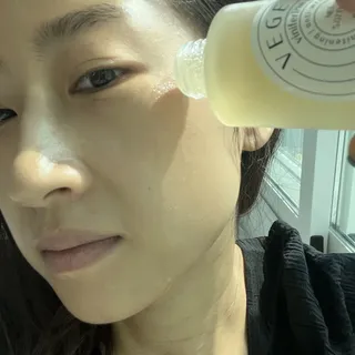 베지톨로지 비니페린 워터 에센스 — 5점을 준 리뷰어가 2022년 8월 올린 사용 사진