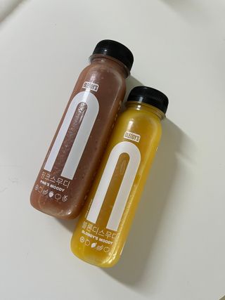 BLENDY'S 핑크 스무디+블론디 스무디 — 5점을 준 리뷰어가 2021년 11월 올린 사용 사진