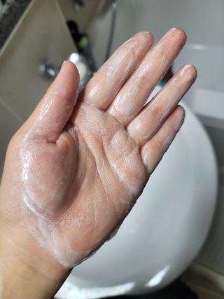 소담스퀘어 상암 유벨르 듀블랑 클렌징 폼 — 5점을 준 리뷰어가 2022년 11월 올린 사용 사진