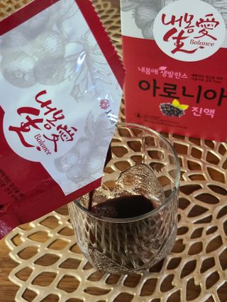 서울약사신협_내몸애생발란스아로니아_70ml x 30포 — 5점을 준 리뷰어가 2021년 7월 올린 사용 사진