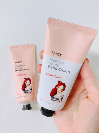 파시 FASCY 高保湿ハンドクリーム40ml+80ml セット — 5점을 준 리뷰어가 2021년 8월 올린 사용 사진