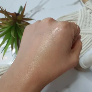 [사가수] 민감피부를 위한 진정 항산화 안티에이징, 더사가오브수 효혜윤 보태니컬 에너지 아이포올 스틱 — 5점을 준 리뷰어가 2023년 2월 올린 사용 사진