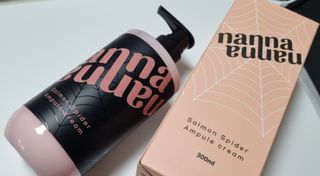 난나 살몬 스파이더 검버섯 미백 톤업 화이트닝 연어 앰플 크림 300ml 대용량 — 5점을 준 리뷰어가 2022년 8월 올린 사용 사진