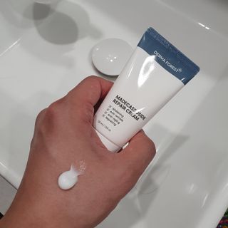 더마포레스트 마데카소사이드 리페어 크림 / 캐비아추출물 병풀추출물 시카케어 미백 주름개선 — 5점을 준 리뷰어가 2021년 7월 올린 사용 사진
