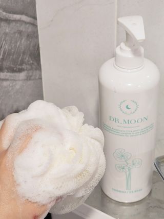 [닥터문] 센텔라 시카케어 화이트머스크 바디워시 1000ml — 5점을 준 리뷰어가 2023년 7월 올린 사용 사진