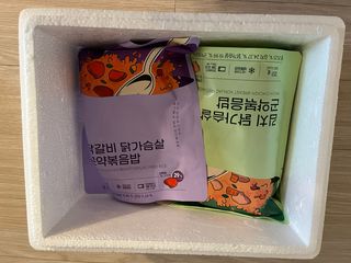 [푸딩팩토리] 요잇조잇 닭갈비 닭가슴살/김치 닭가슴살 곤약볶음밥 2종 (김치볶음밥 2개 닭갈비 볶음밥 1개) — 4점을 준 리뷰어가 2022년 7월 올린 사용 사진