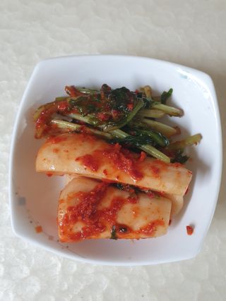 셰프애찬 알타리김치 총각김치 1kg — 4점을 준 리뷰어가 2022년 10월 올린 사용 사진