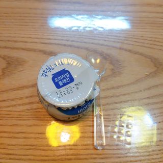 매일바이오 그릭요거트 오리지널 플레인 4개, 로스터리 커피믹스 4개 — 5점을 준 리뷰어가 2021년 12월 올린 사용 사진