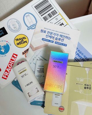 아이레시피 라이트터치 선스틱 15g (SPF50+, PA++++) — 4점을 준 리뷰어가 2023년 2월 올린 사용 사진