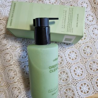 프리마인 메이크업과 들뜨는 각질까지 한방에 깐달걀로! 순하기까지한 셀베이스 그린티클렌저(200ml) — 5점을 준 리뷰어가 2023년 1월 올린 사용 사진