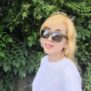아이엘이 22SS iLe 선글라스_타이디/림피오 — 5점을 준 리뷰어가 2022년 7월 올린 사용 사진