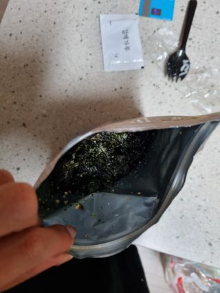 광천우리맛김 우리집밥도둑 맛있는광천김 우리김자반 50g 5봉 — 5점을 준 리뷰어가 2021년 11월 올린 사용 사진