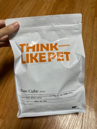 씽크라이크펫 큐브생식 1kg — 5점을 준 리뷰어가 2022년 11월 올린 사용 사진