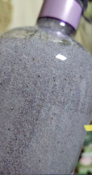 벨먼 내추럴스파 수분광채 스크럽 바디워시 600ml 5종 — 4.5점을 준 리뷰어가 2022년 5월 올린 사용 사진