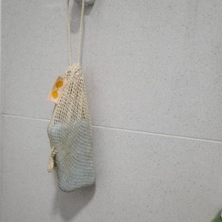 (인스타X) 윌라이프 아이스 멘톨(네이버) 클린 샤워바 샴푸바 150g+거품 — 5점을 준 리뷰어가 2024년 7월 올린 사용 사진