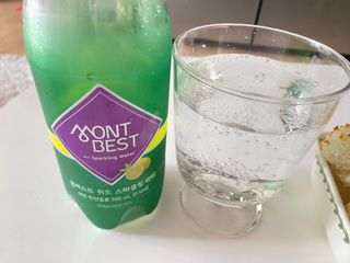 몽베스트 Montbest with Sparkling water Lemon OR Lime 20병(랜덤) — 5점을 준 리뷰어가 2023년 3월 올린 사용 사진