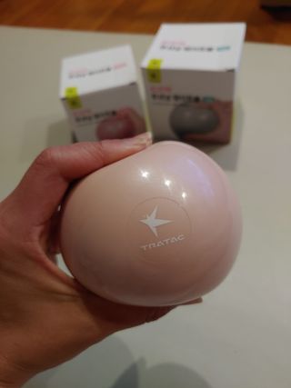 트라택 쿠셔닝 웨이트볼 0.5kg + 1kg SET — 4점을 준 리뷰어가 2022년 6월 올린 사용 사진