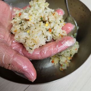 해풀잎 누구나 김밥*2ea [(혼합야채 35g *2ea,  김밥김 (10g, 2ea),  양념간장 (6g, 10ea), 참기름(5g, 4ea)] — 5점을 준 리뷰어가 2022년 7월 올린 사용 사진