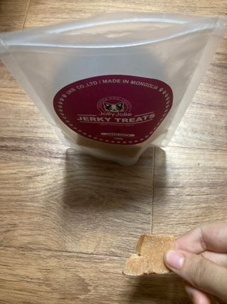 [졸리졸리] 애견 치즈스틱 (HORSE MILK CHEESE) — 리뷰어가 2023년 1월 올린 사용 사진