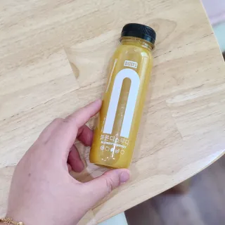 BLENDY'S 핑크 스무디+블론디 스무디 — 5점을 준 리뷰어가 2021년 9월 올린 사용 사진