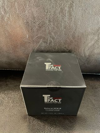 The Fact 더 팩트 내추럴 에스에프엔 에이틴 시니어 크림 — 5점을 준 리뷰어가 2021년 2월 올린 사용 사진