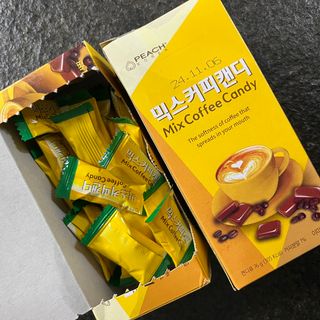 (주) 피치코리아 믹스커피캔디76g x2개입 — 4점을 준 리뷰어가 2022년 11월 올린 사용 사진