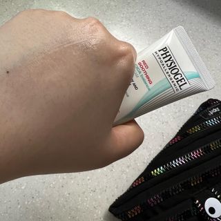 피지오겔 레드수딩 시카밸런스 크림 50ml — 5점을 준 리뷰어가 2022년 4월 올린 사용 사진