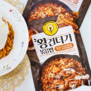 한성기업 무볼레 왕건더기 볶음밥 묵은지삼겹살 — 5점을 준 리뷰어가 2021년 10월 올린 사용 사진